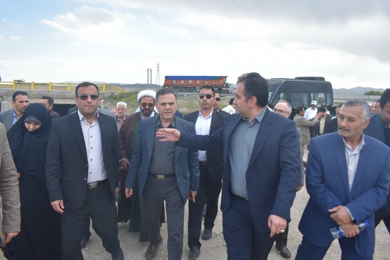 حضور استاندار زنجان و مسئولین در صائین‌قلعه